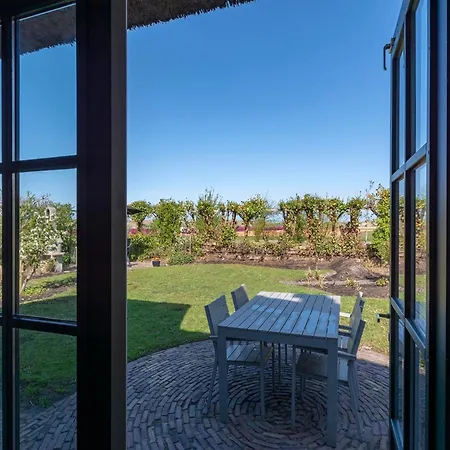 W Electric Charging & Parking Vila