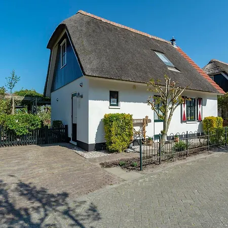 Villa W Electric Charging & Parking *