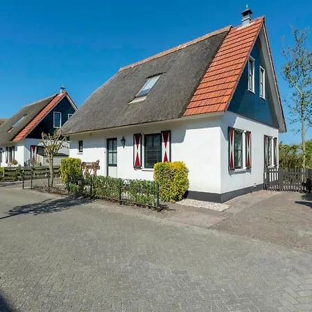 W Electric Charging & Parking Callantsoog